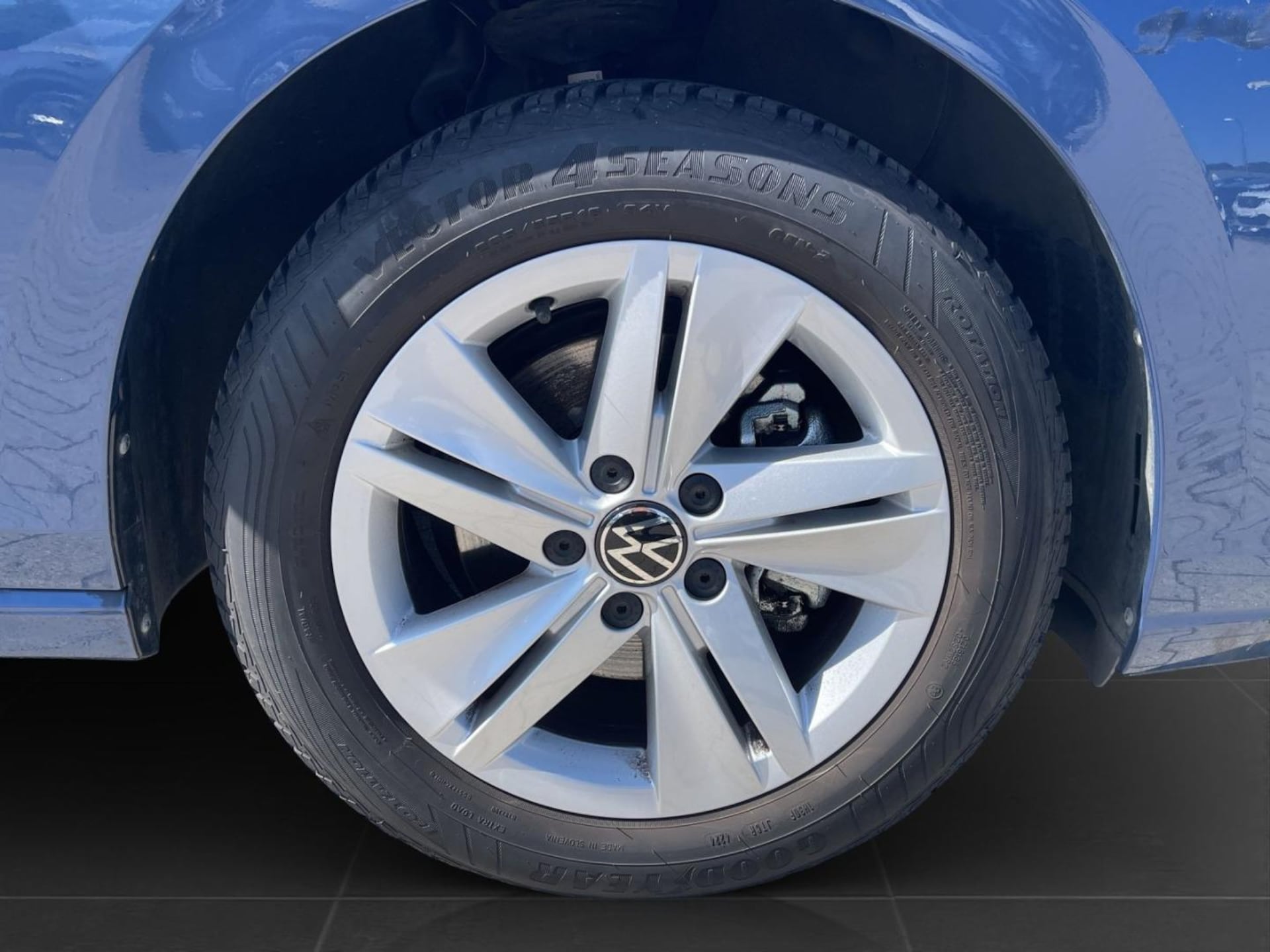 Volkswagen Golf Variant Life