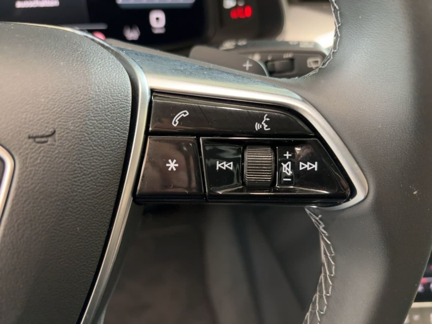 Bild über Audi A6 Avant S line 50 TDI quattro tiptronic - für weitere Informationen kontaktieren Sie den Audi Partner