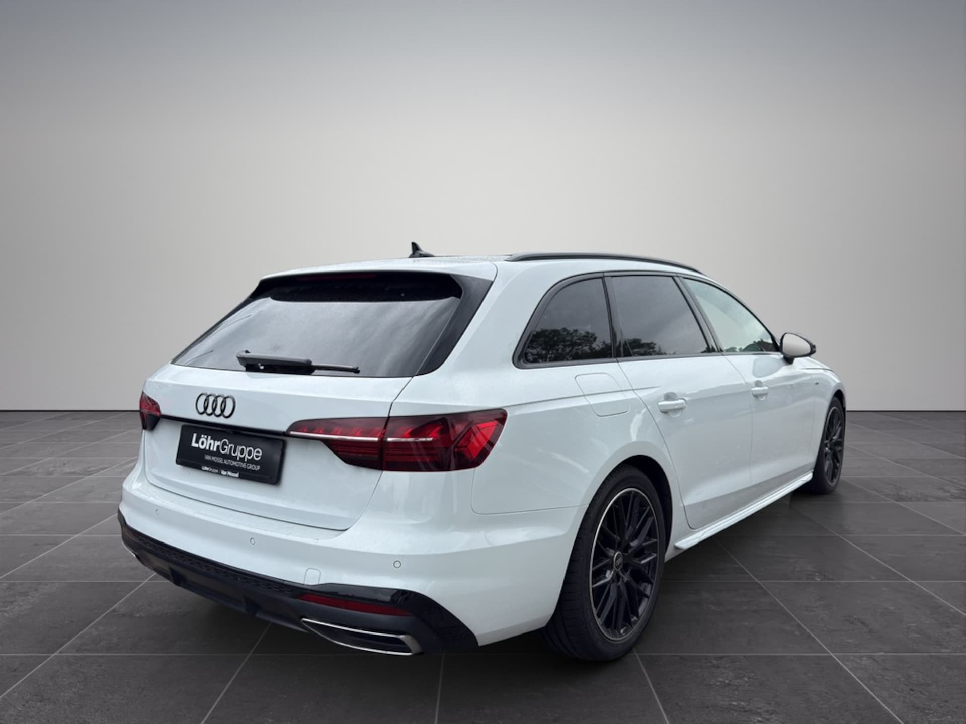 Audi A4 Avant S line