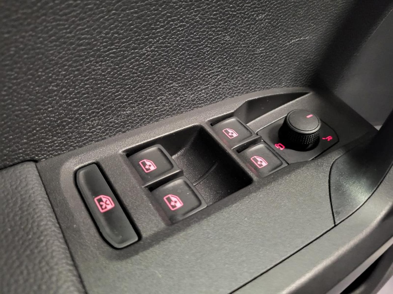 SEAT Arona – Bild 13