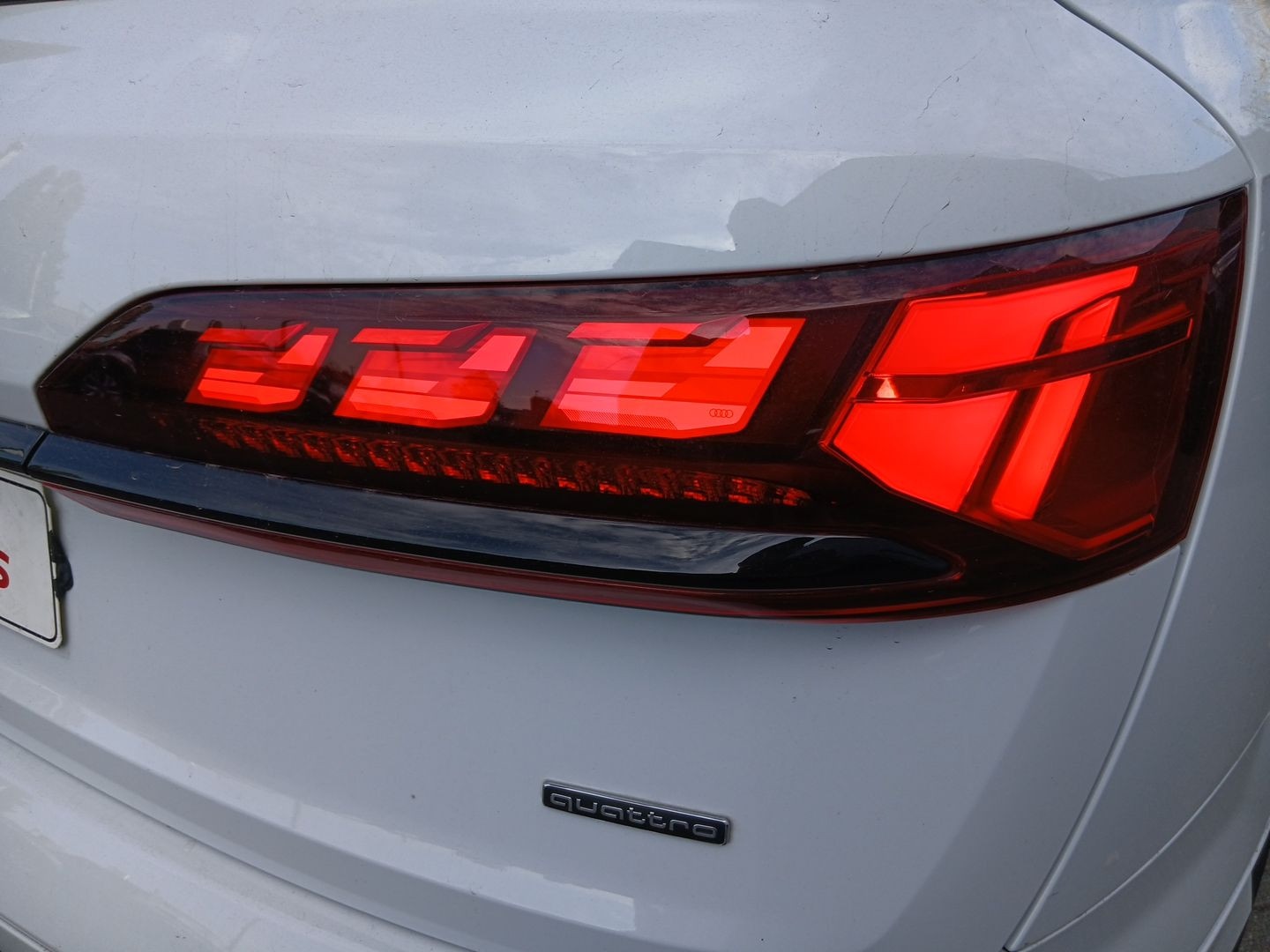 Bild über Audi Q7 SUV S line business TFSI quattro 250 kW tiptronic - für weitere Informationen kontaktieren Sie den Audi Partner