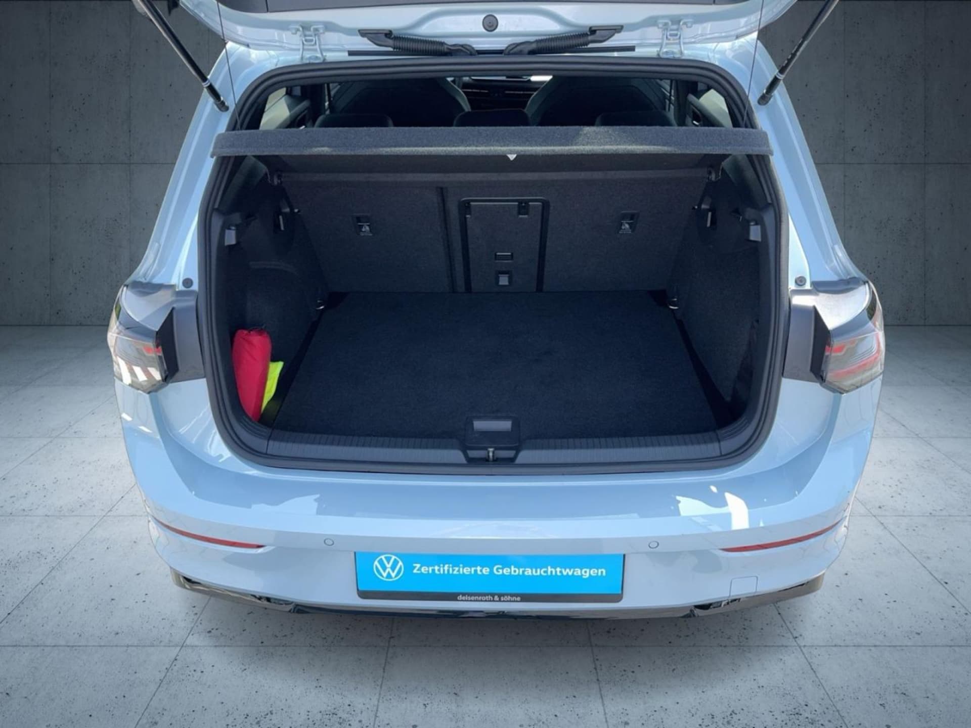 Volkswagen Golf R-Line