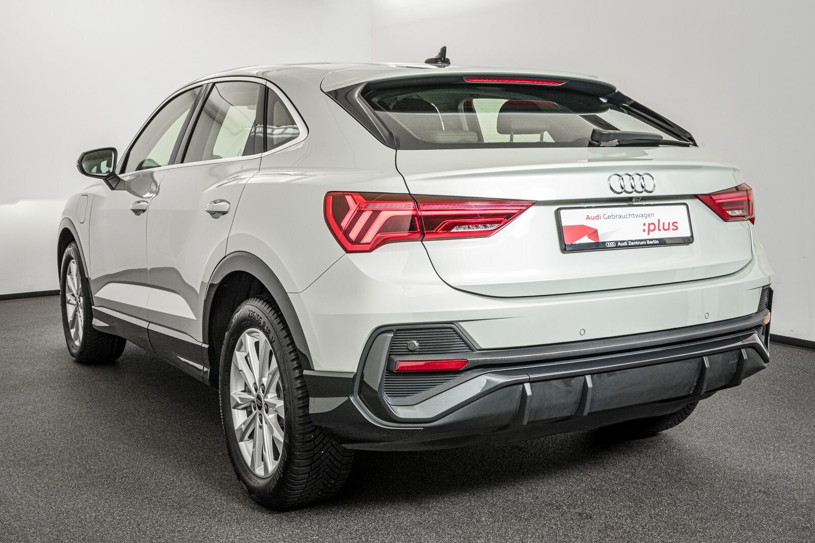 Image about Audi Q3 Sportback TFSI e 45 TFSI e S tronic