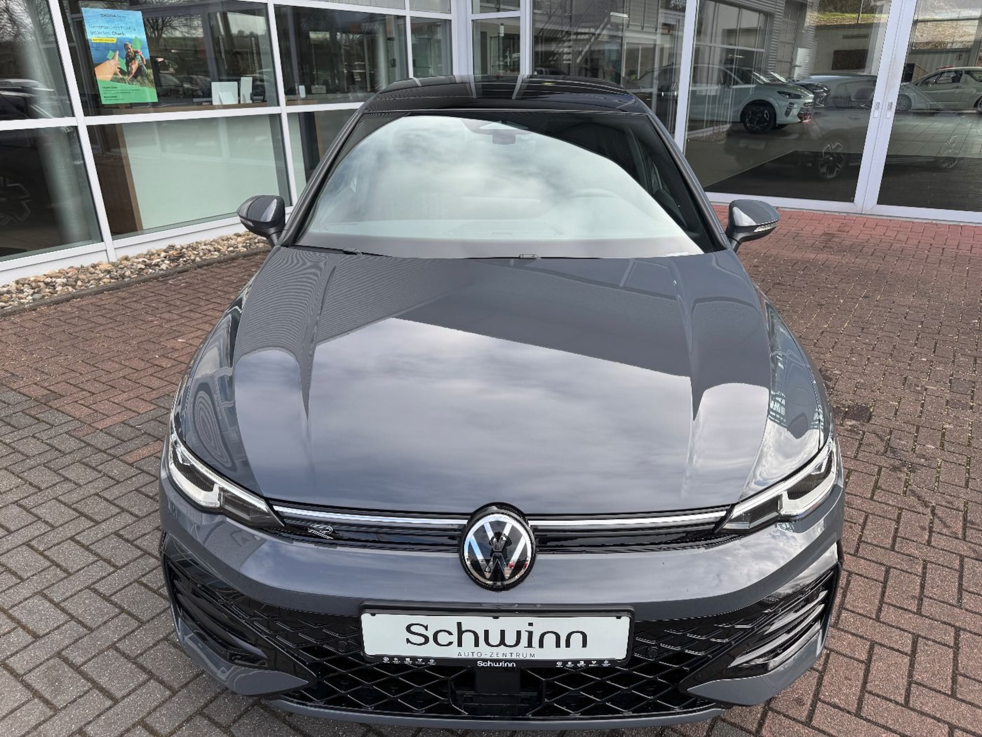 Volkswagen Golf R-Line