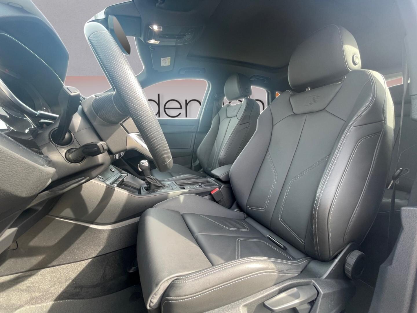 Bild über Audi Q3 S line 40 TFSI quattro S tronic - für weitere Informationen kontaktieren Sie den Audi Partner