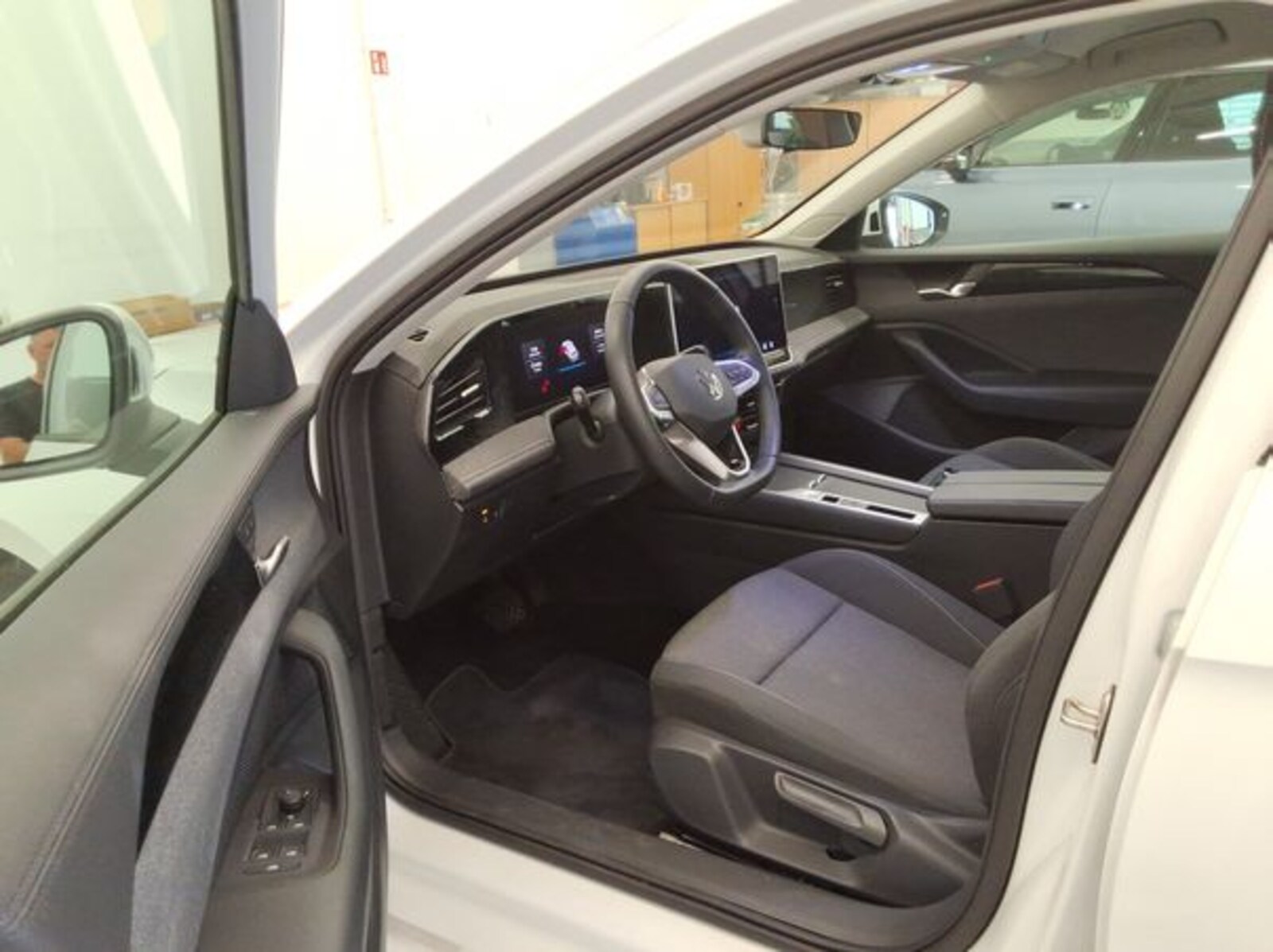 Volkswagen Passat – Bild 4