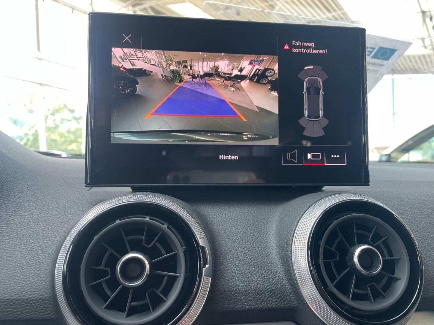 Bild über Audi Q2 S line 35 TDI quattro S tronic - für weitere Informationen kontaktieren Sie den Audi Partner