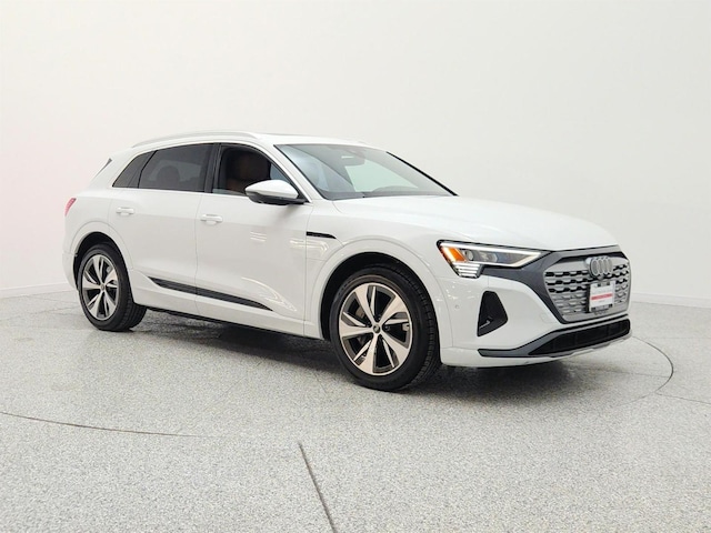 2024 Audi Q8 e-tron