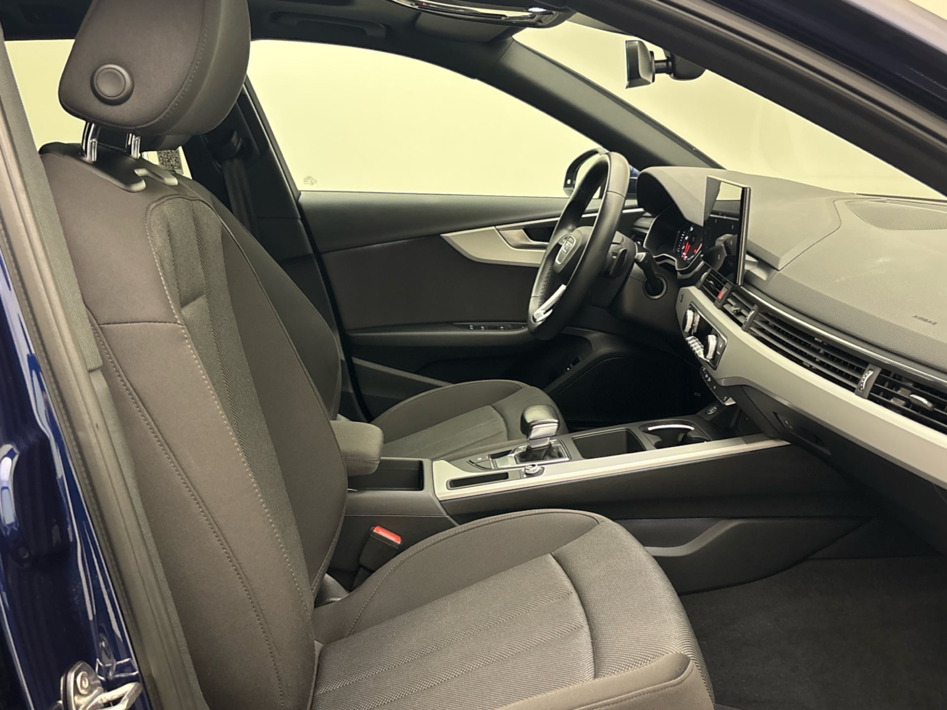 Audi A4 Avant S line