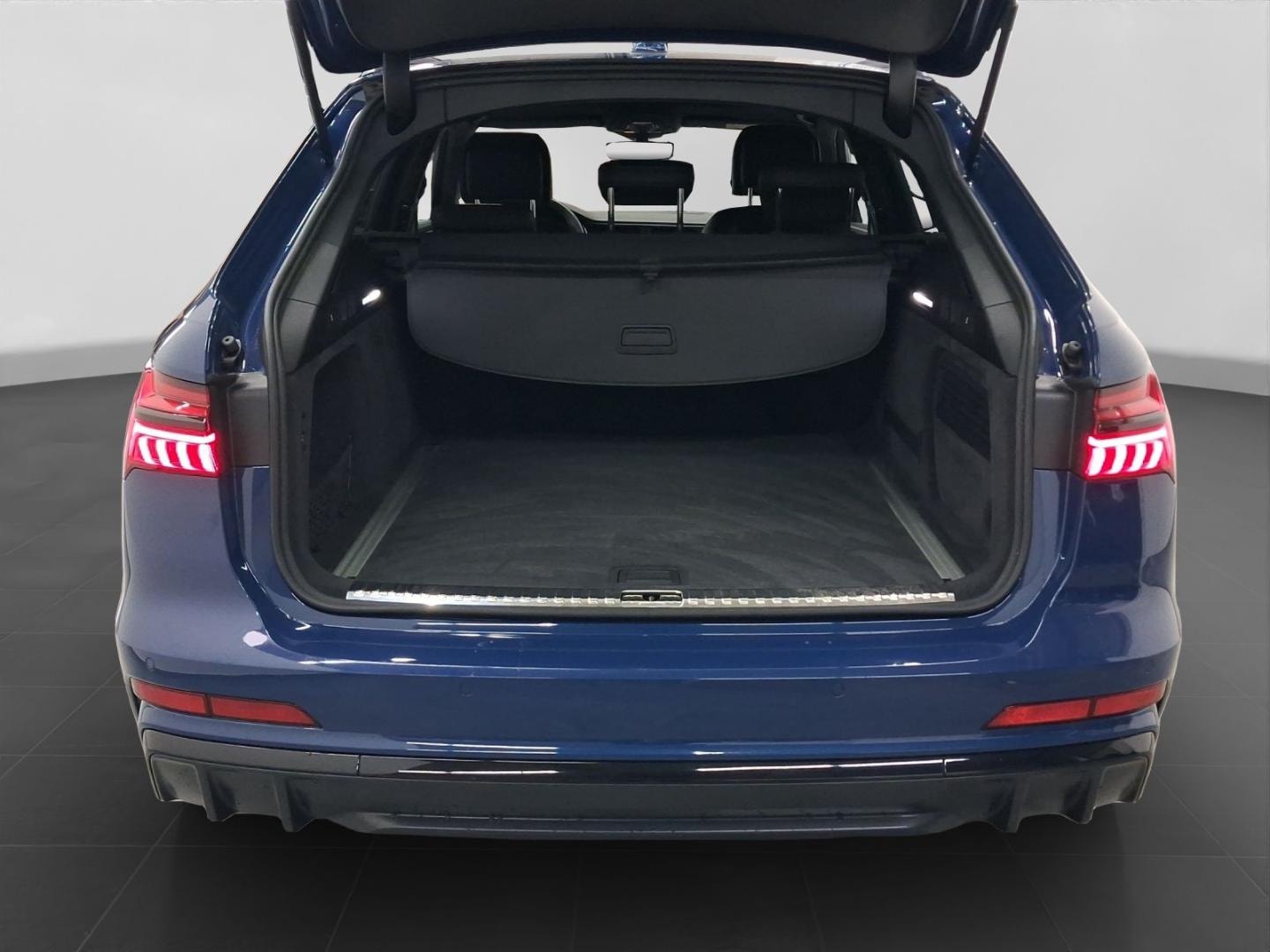 Bild über Audi S6 Avant TDI quattro tiptronic - für weitere Informationen kontaktieren Sie den Audi Partner