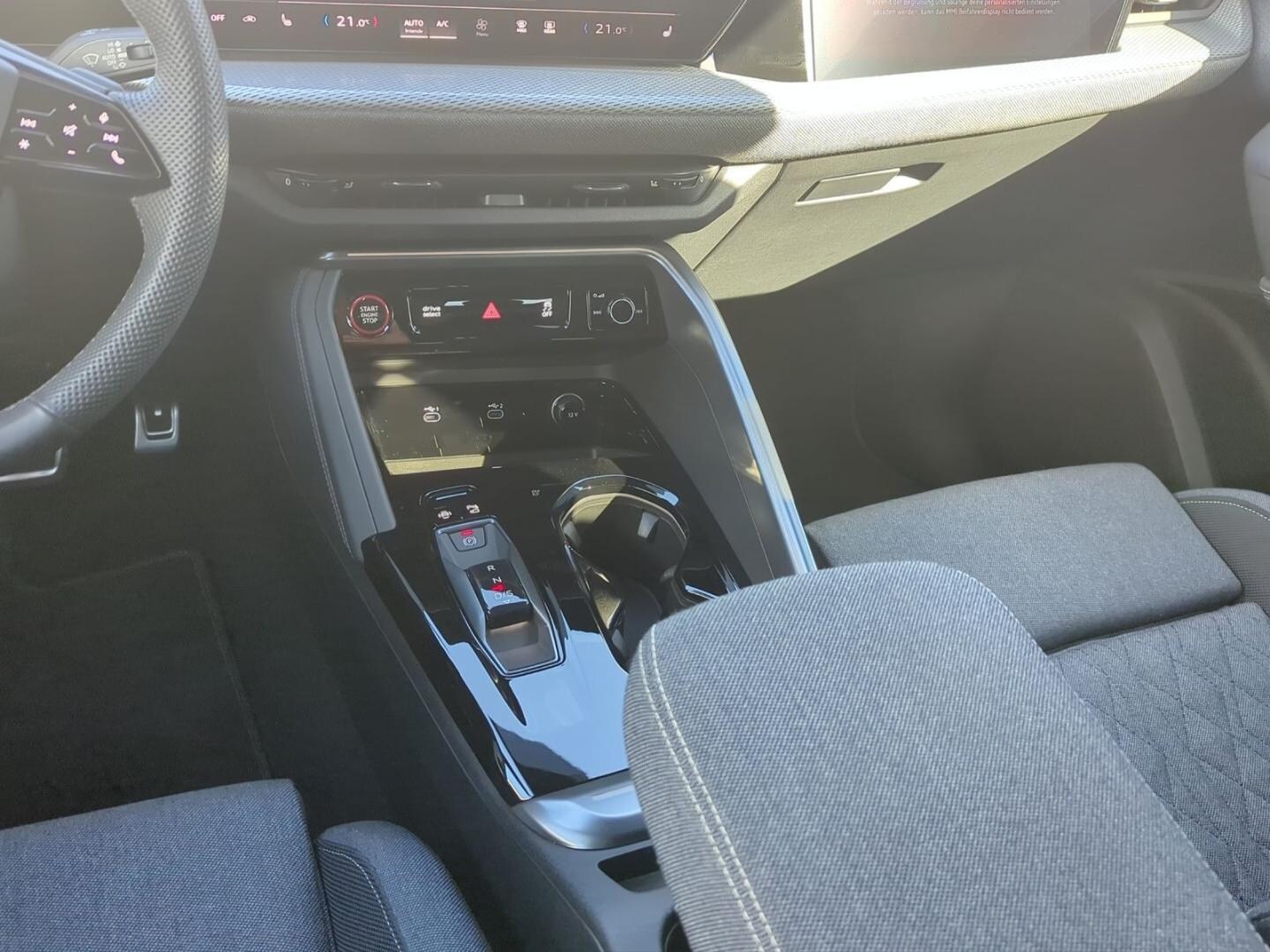 Bild über Audi Q5 SUV TDI quattro 150 kW S tronic - für weitere Informationen kontaktieren Sie den Audi Partner
