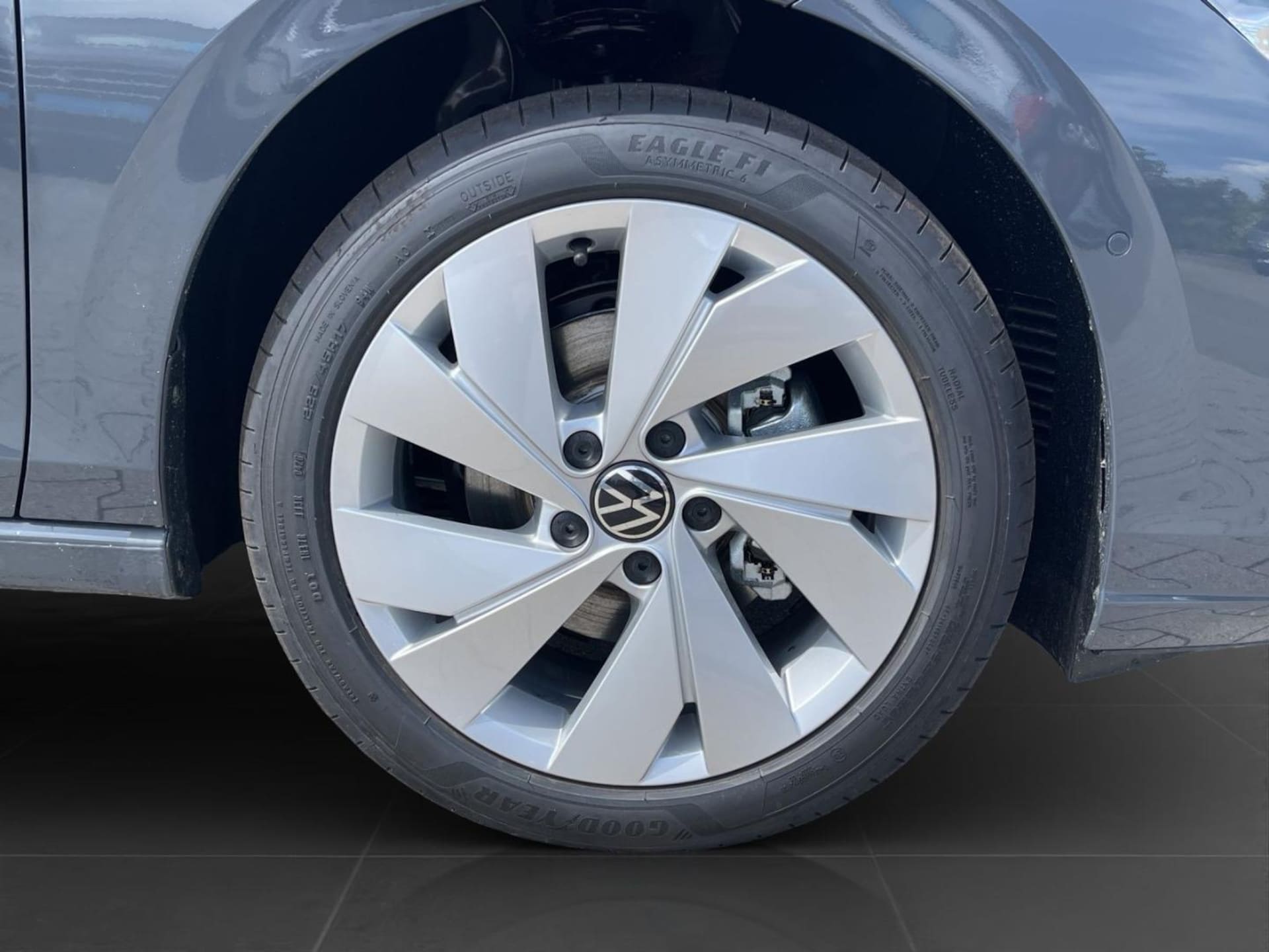 Volkswagen Golf Life