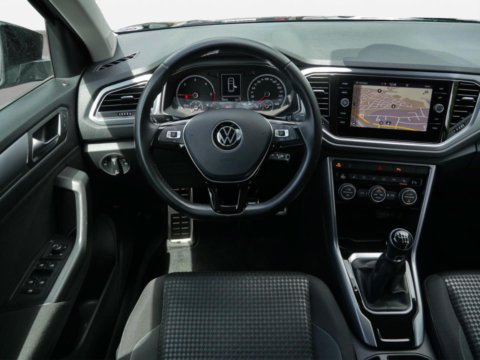Volkswagen T-Roc Active
