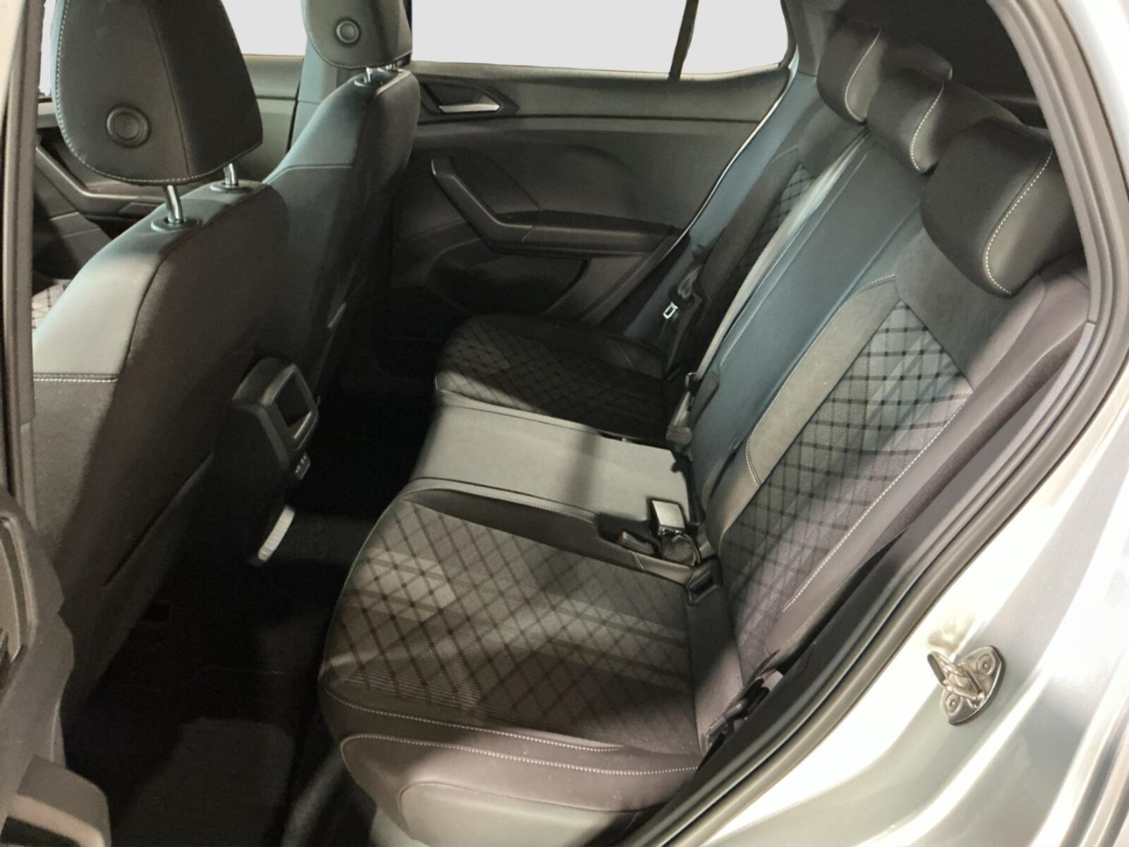 Volkswagen T-Cross – Bild 11