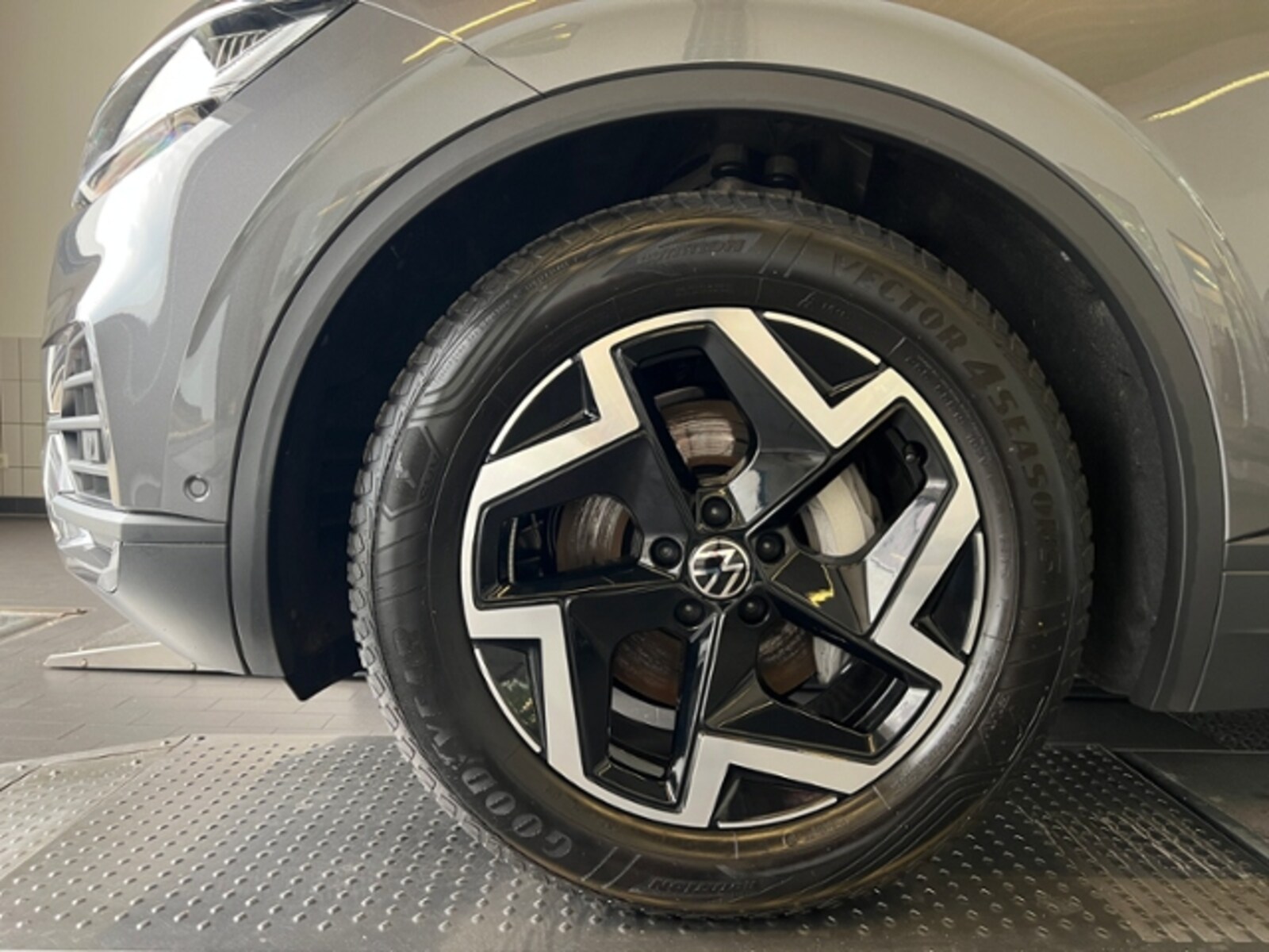 Volkswagen Touareg – Bild 5