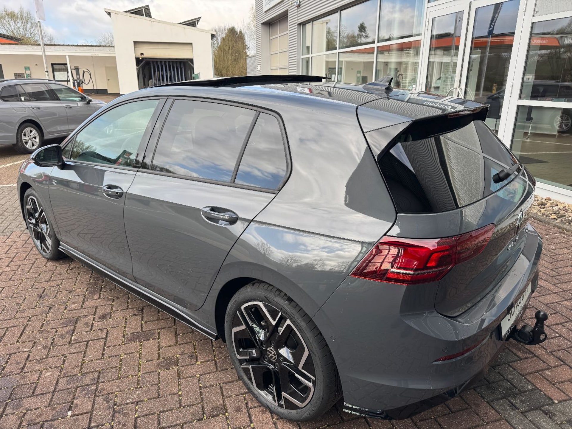 Volkswagen Golf R-Line