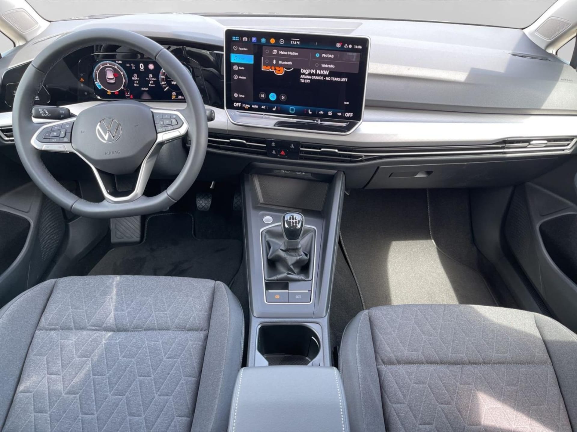 Volkswagen Golf Life