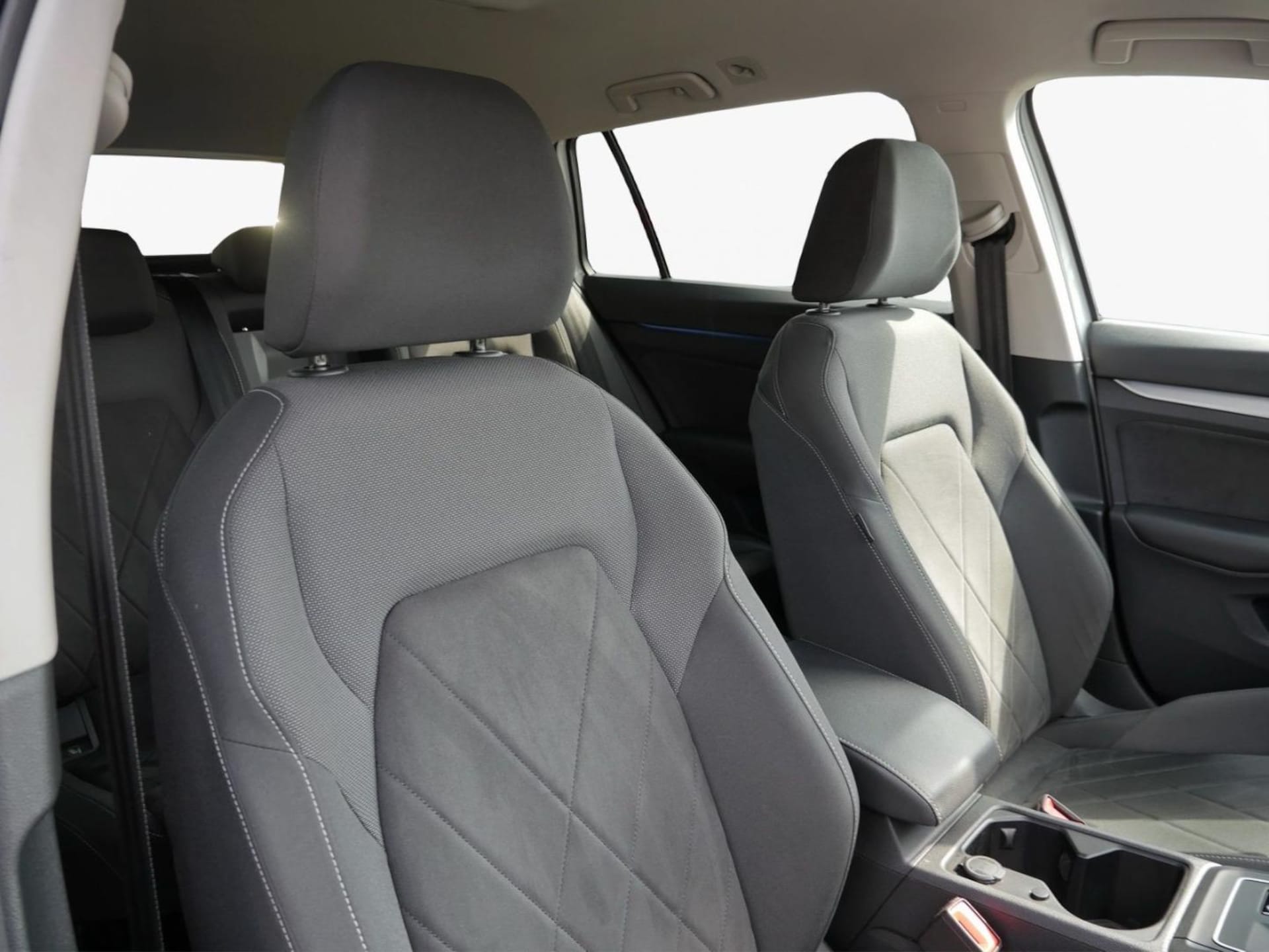 Volkswagen Golf Variant Life
