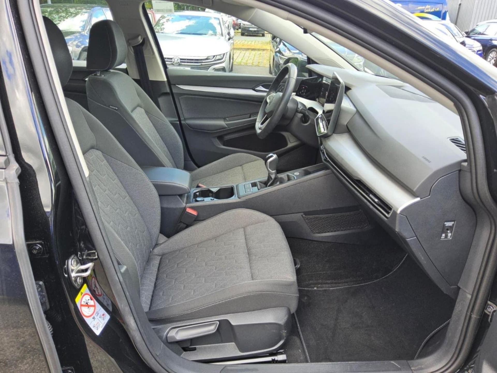 Volkswagen Golf Life