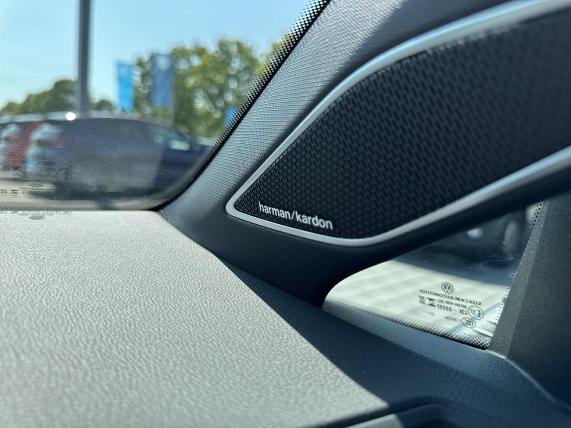 Volkswagen Golf R-Line