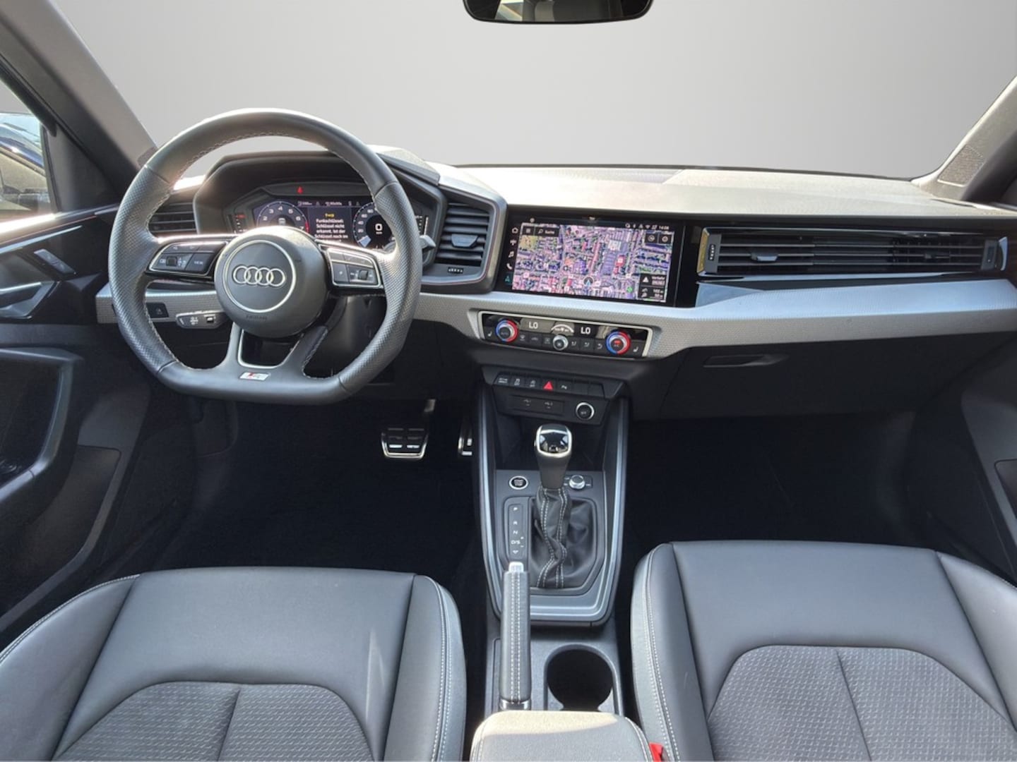 Bild über Audi A1 Sportback S line 30 TFSI S tronic - für weitere Informationen kontaktieren Sie den Audi Partner