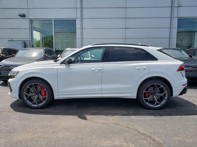 2026 Audi RS Q8 SUV performance