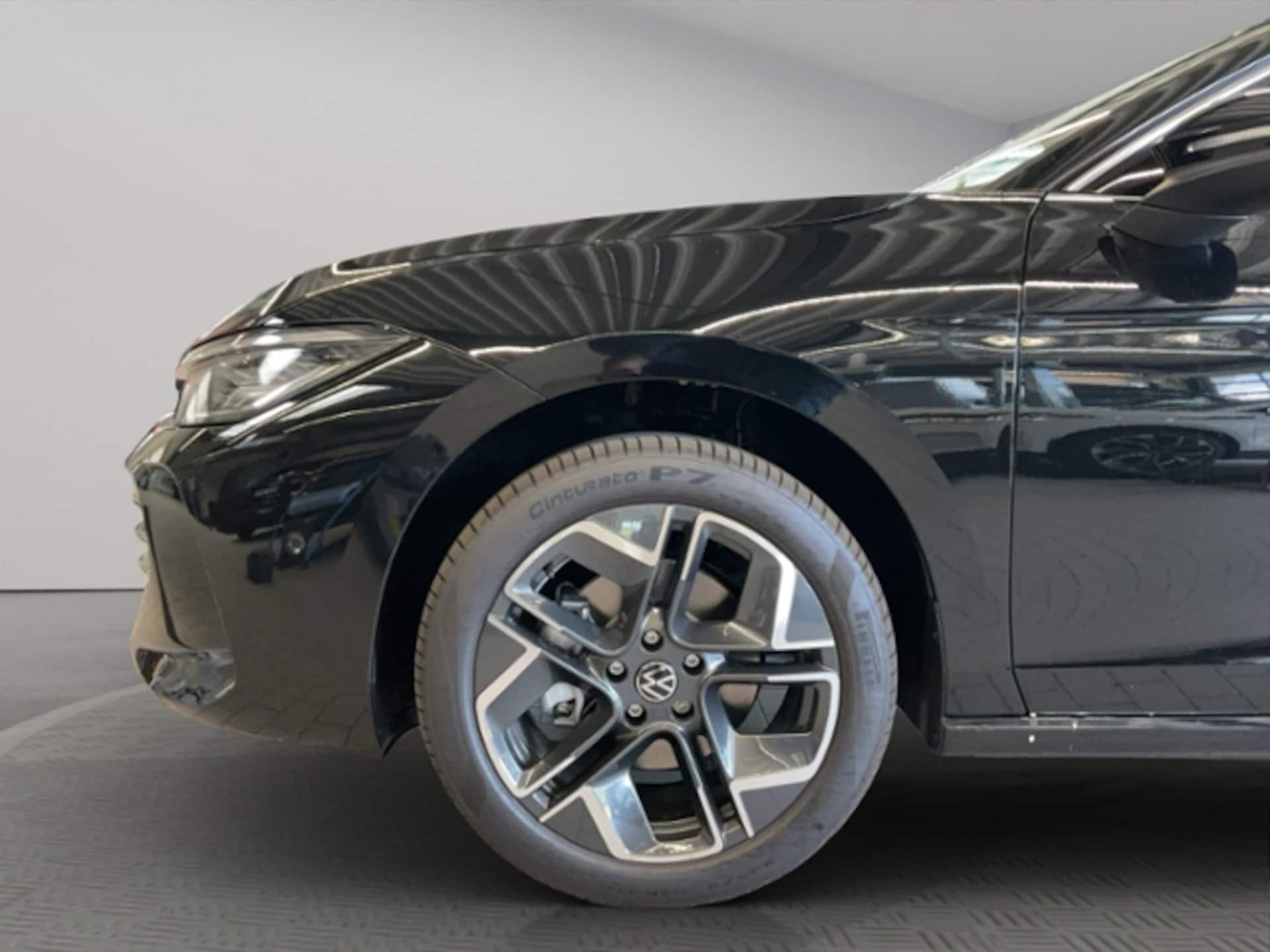 Volkswagen Passat Elegance