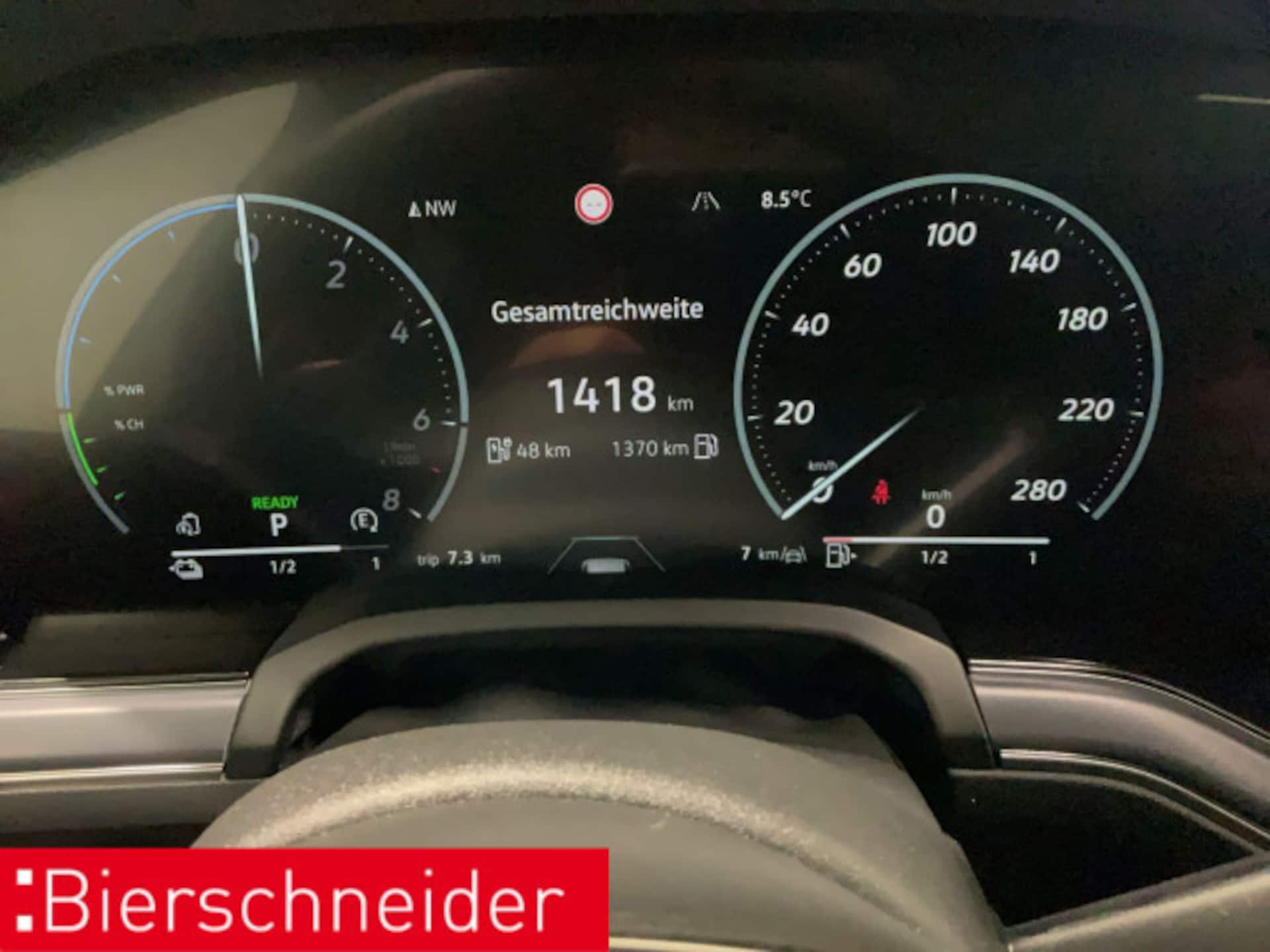 Volkswagen Touareg R