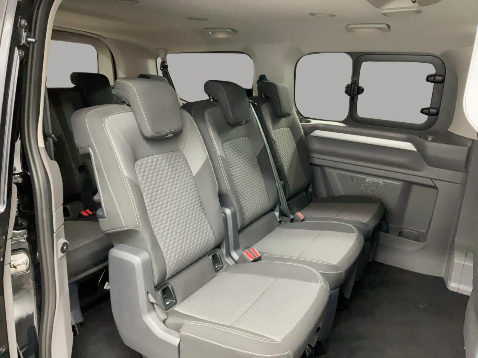 Volkswagen Caravelle – Bild 7