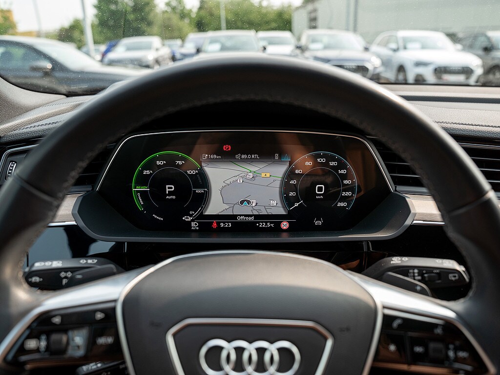 Image about Audi Q8 e-tron advanced 55 e-tron quattro