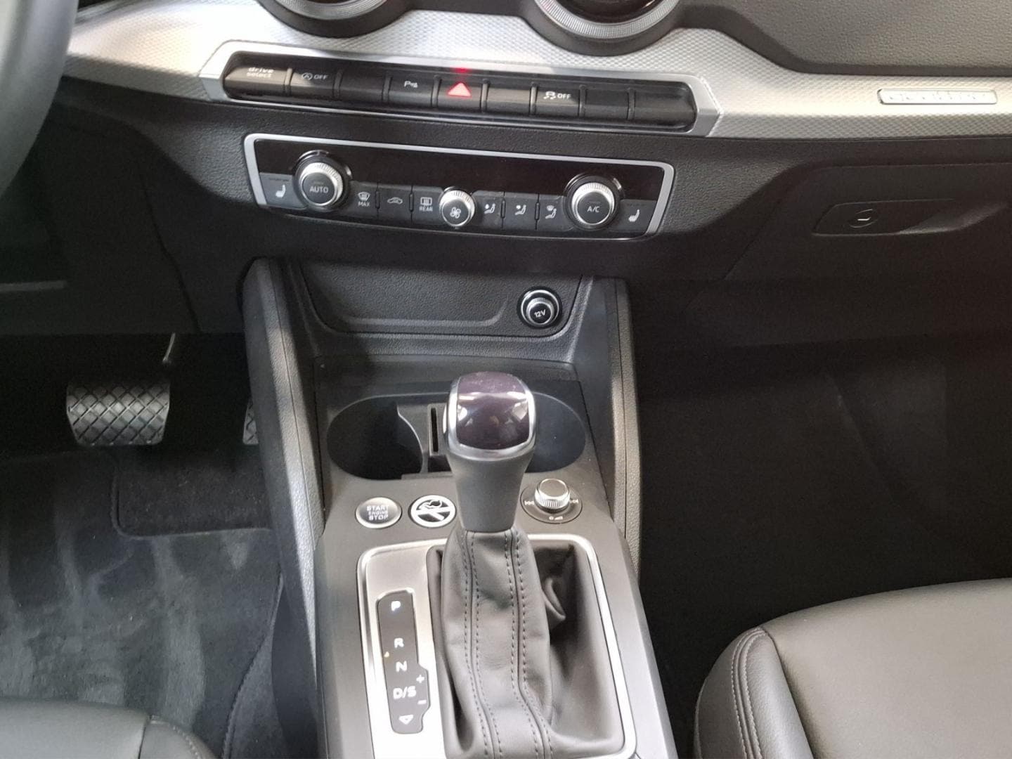 Bild über Audi Q2 S line 40 TFSI quattro S tronic - für weitere Informationen kontaktieren Sie den Audi Partner