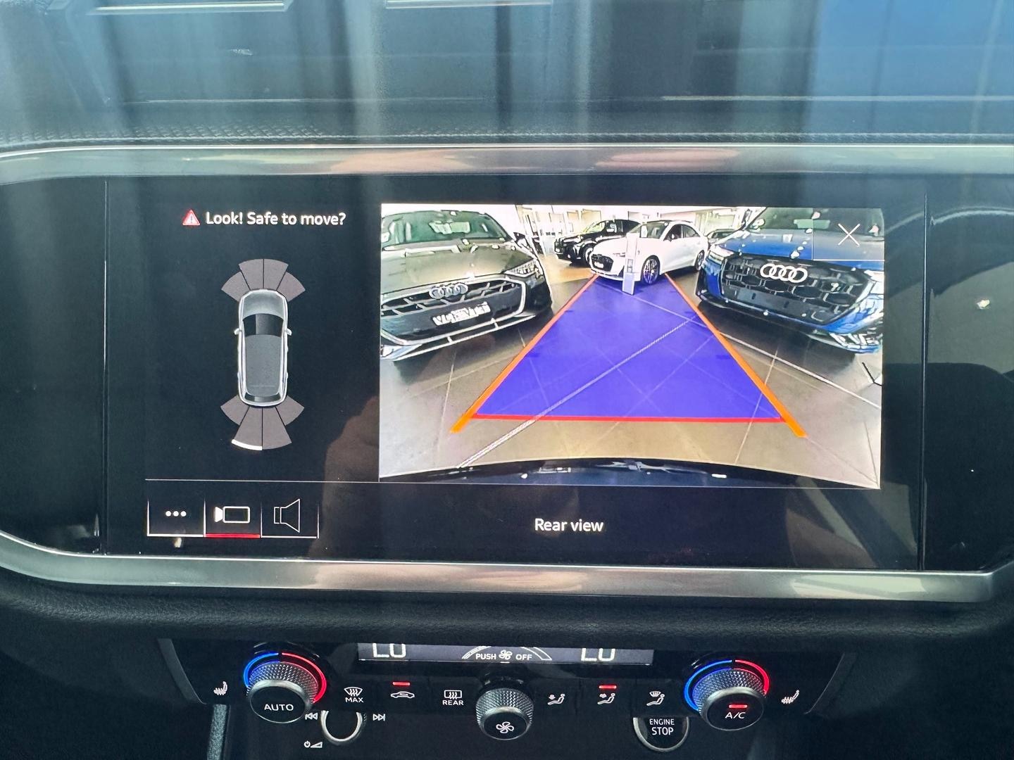 Image about Audi Q3 35 TFSI S tronic