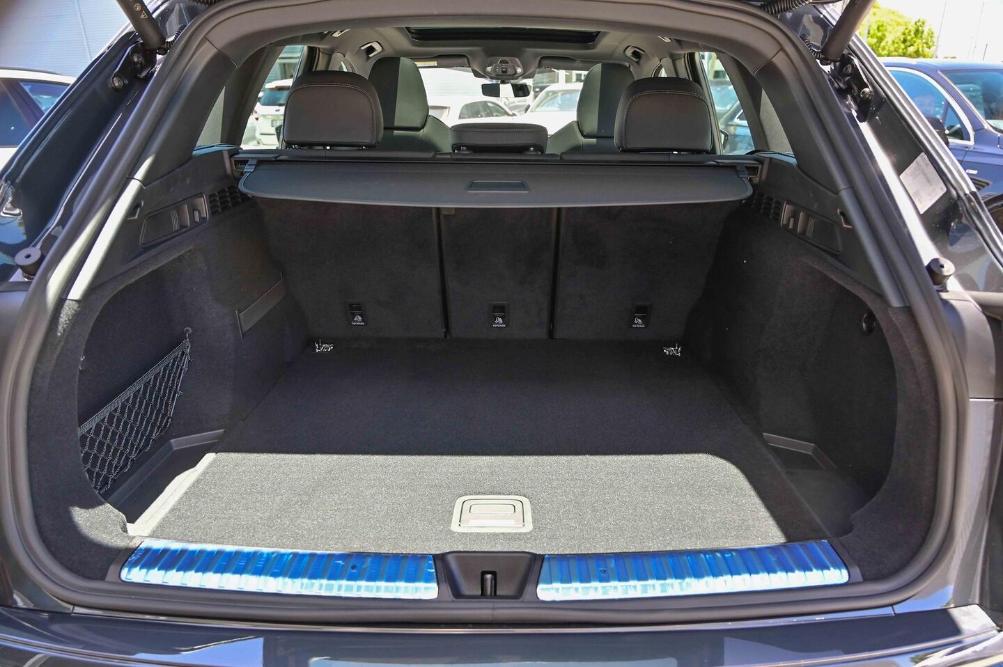Image about Audi Q5 SUV TDI quattro 150 kW sport