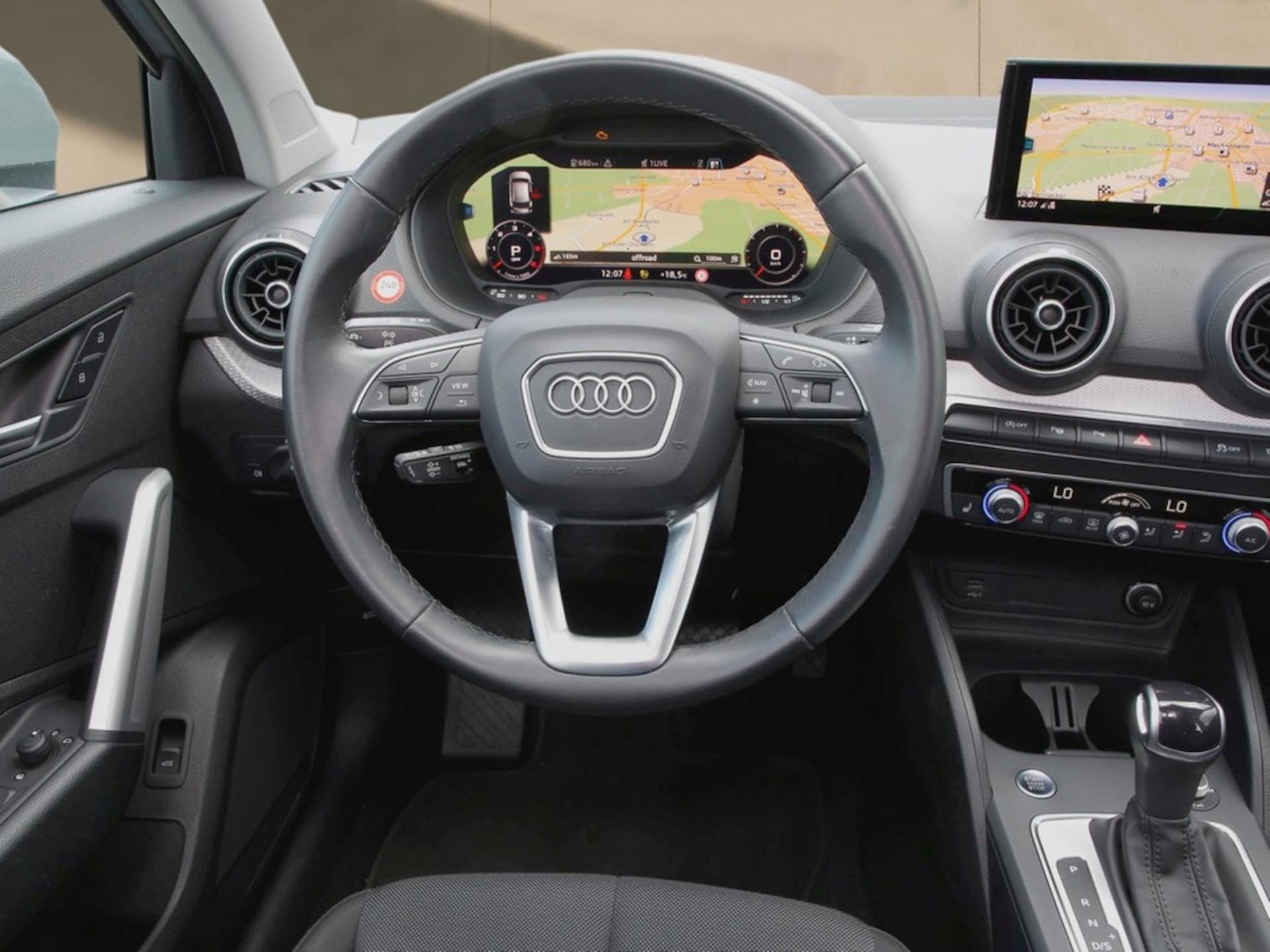Audi Q2 S line