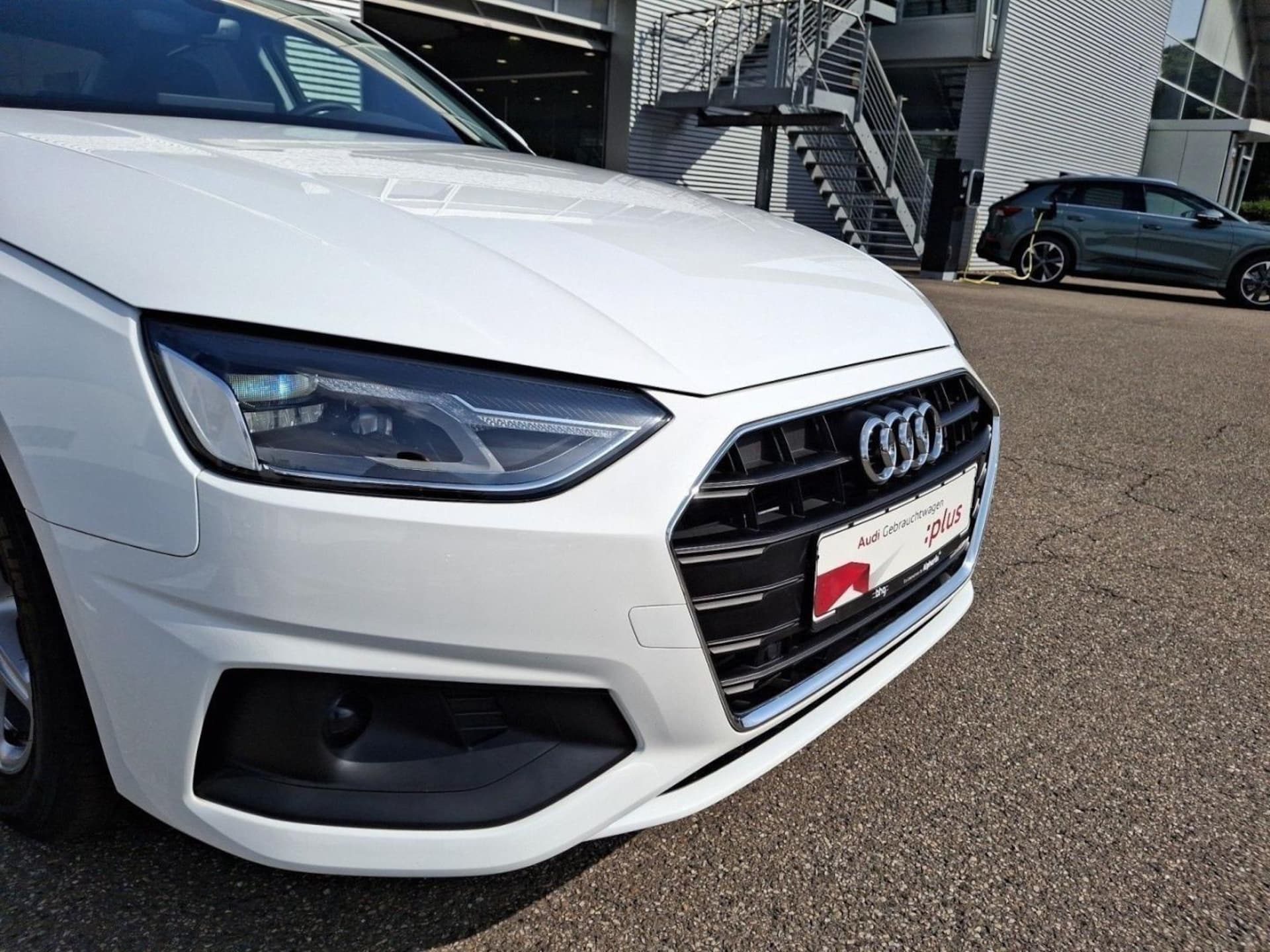 Audi A4 Limousine