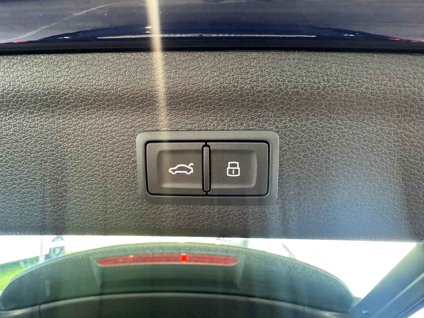 Image about Audi Q3 35 TFSI S tronic