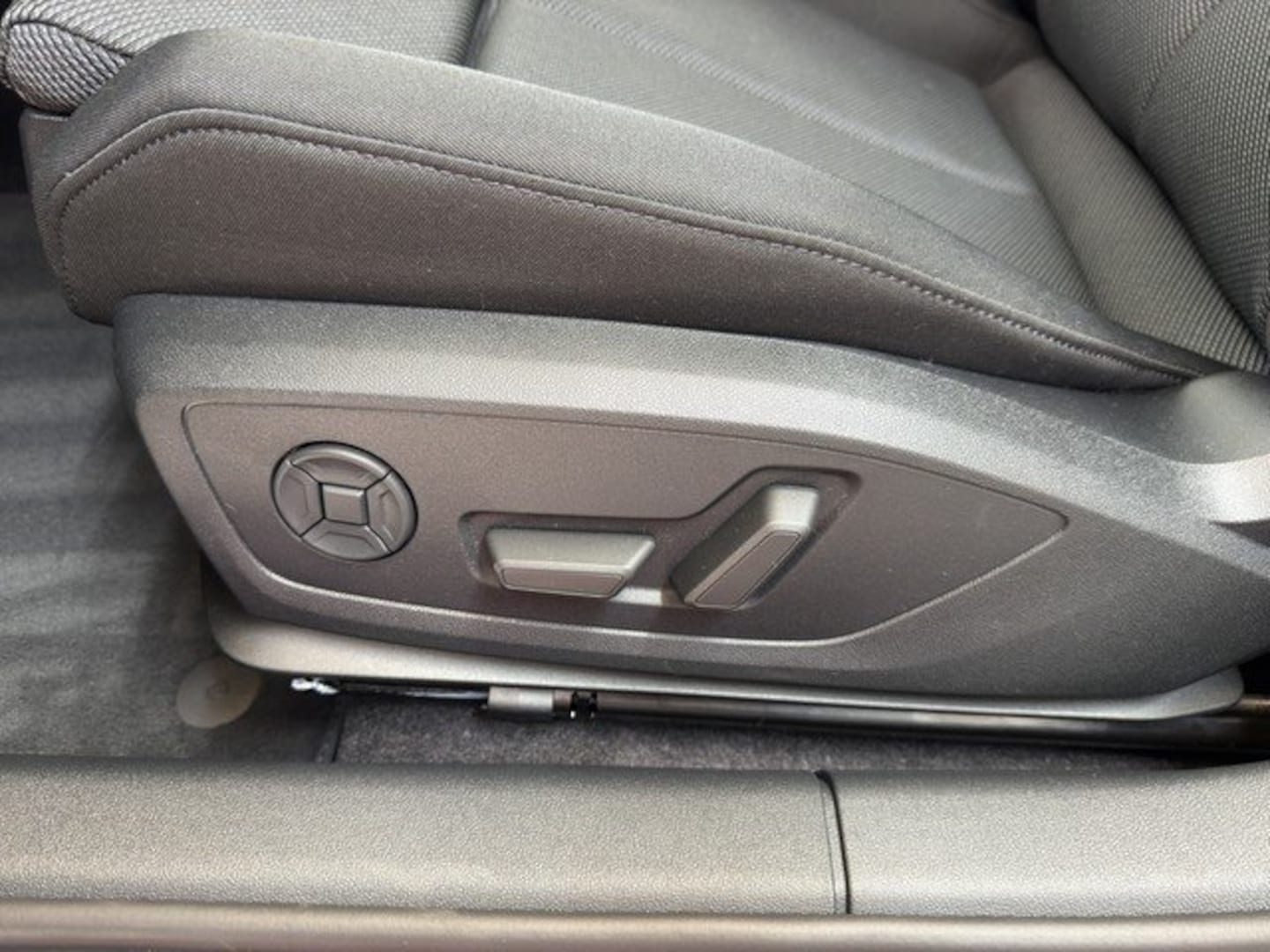 Bild über Audi A3 Sportback TFSI 110 kW S tronic - für weitere Informationen kontaktieren Sie den Audi Partner