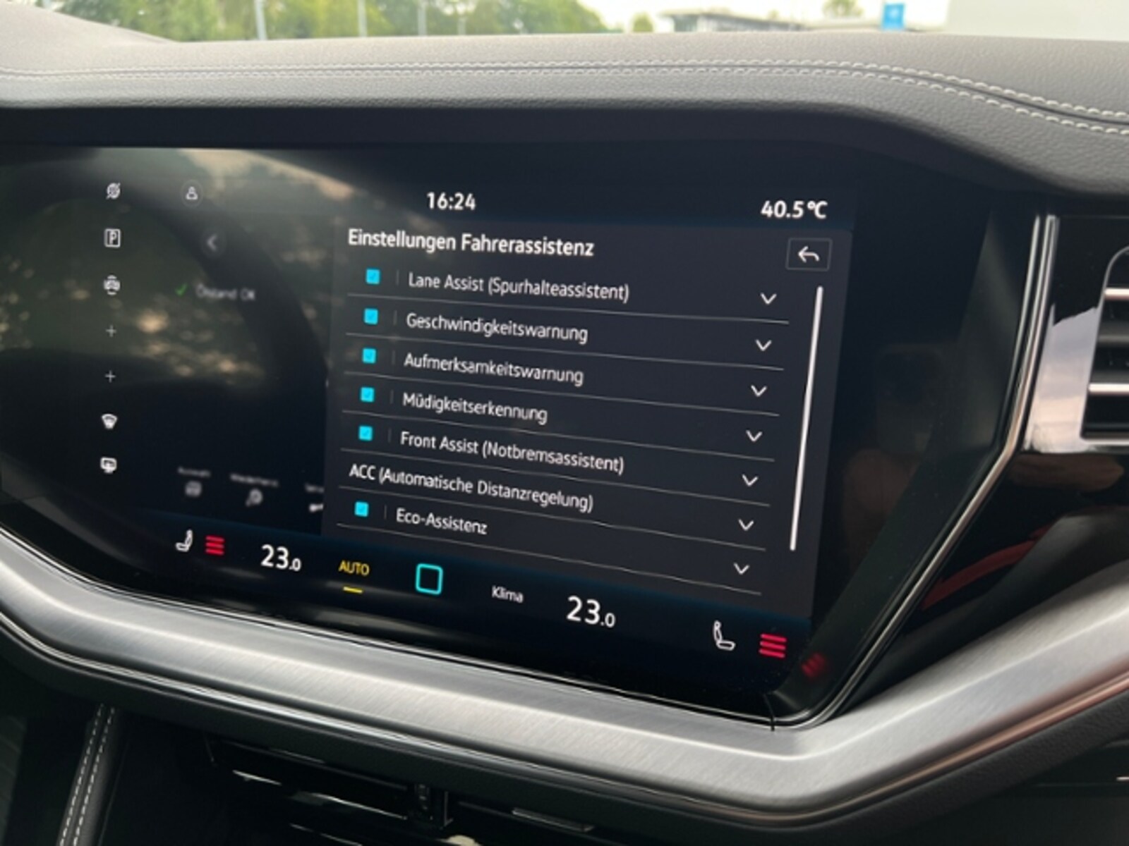 Volkswagen Touareg – Bild 16