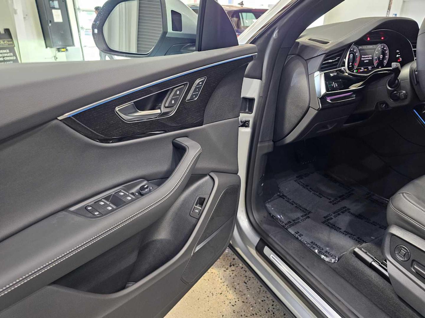 2025 Audi Q8 Premium Plus - Photo 21