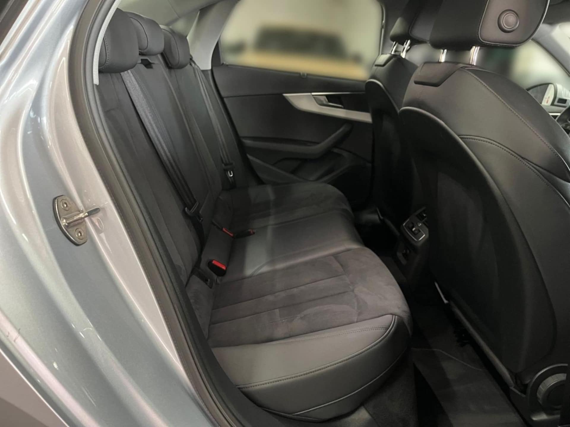 Audi A4 Limousine Advanced