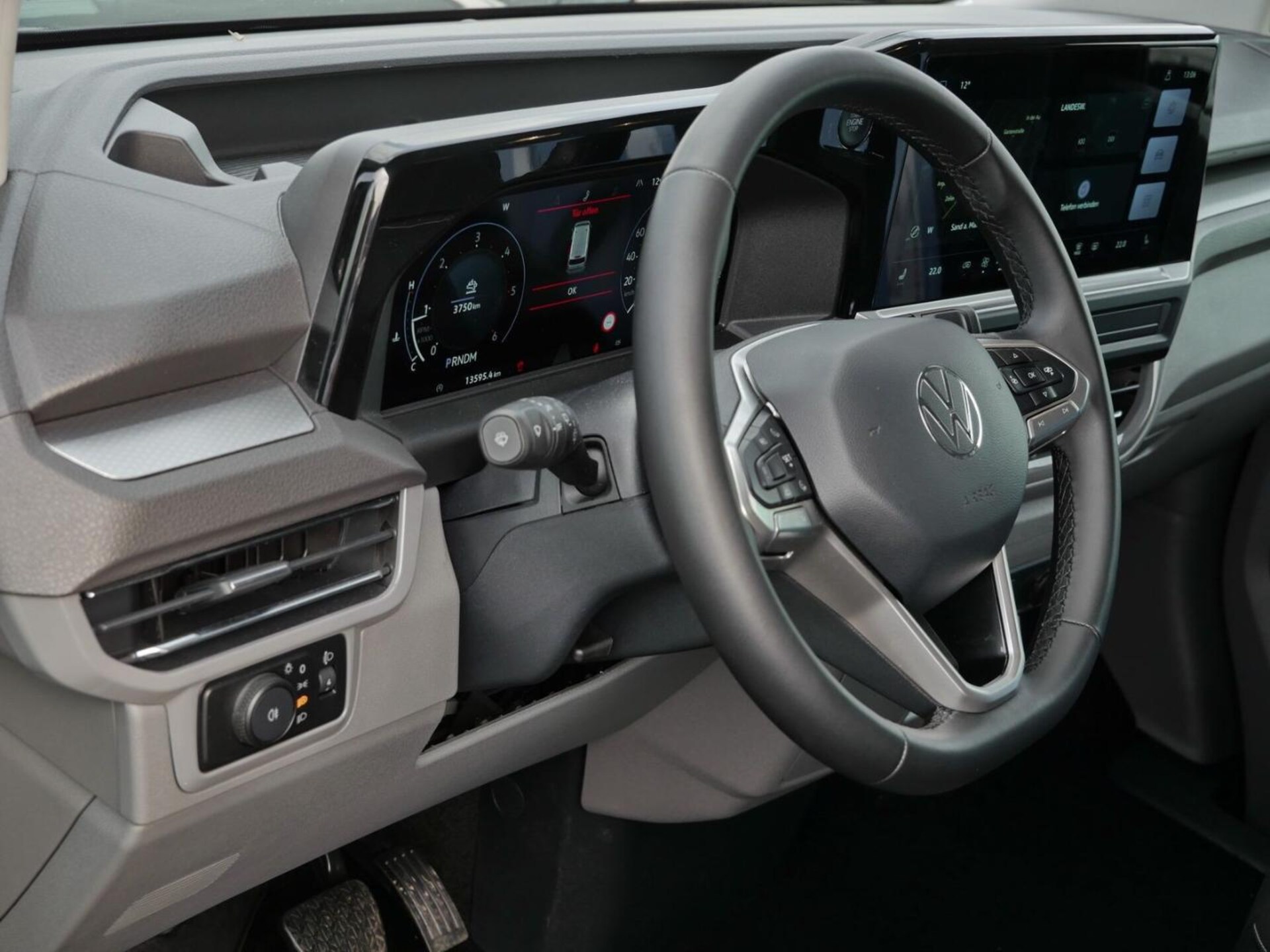 Volkswagen Caravelle Life
