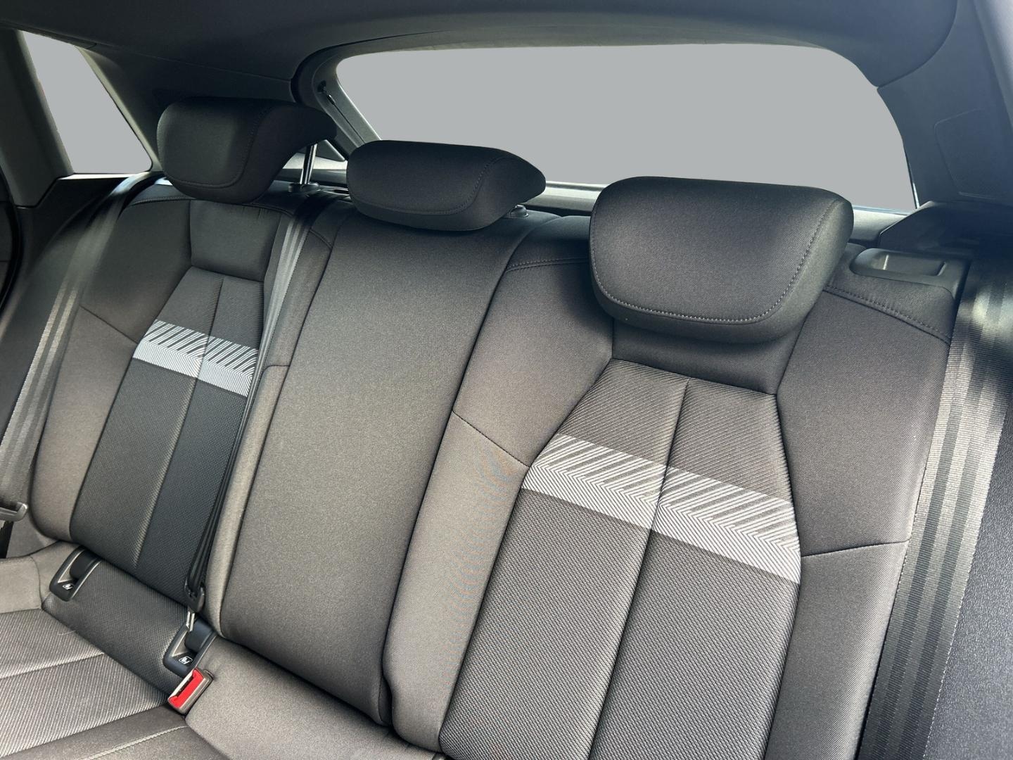 Bild über Audi A3 allstreet 35 TFSI S tronic - für weitere Informationen kontaktieren Sie den Audi Partner