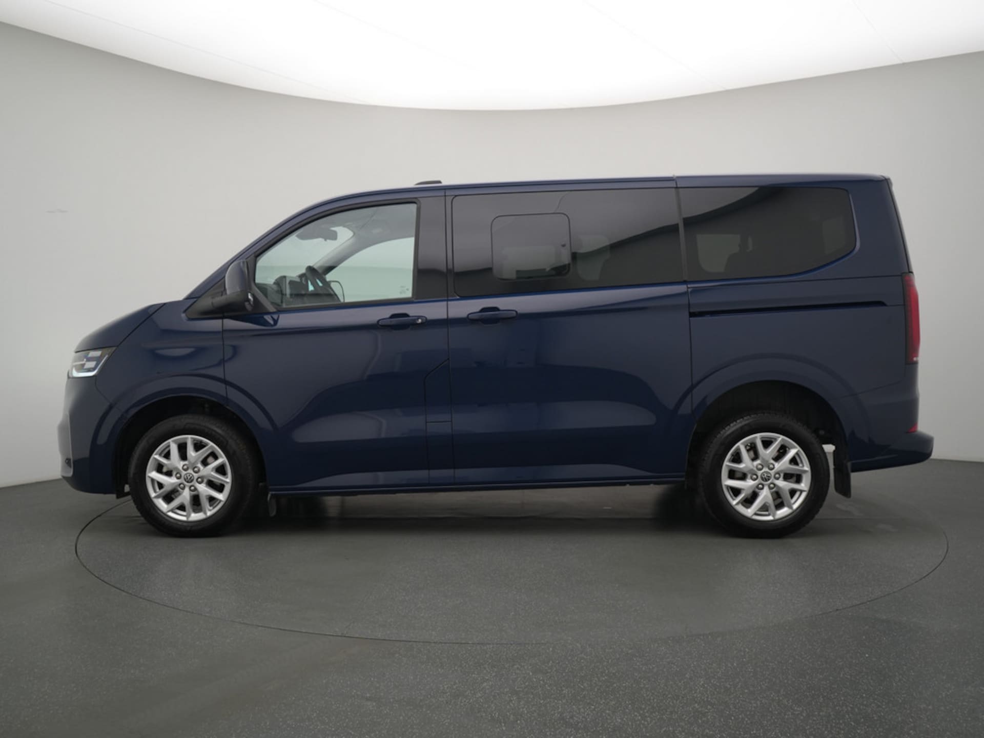 Volkswagen Caravelle Style