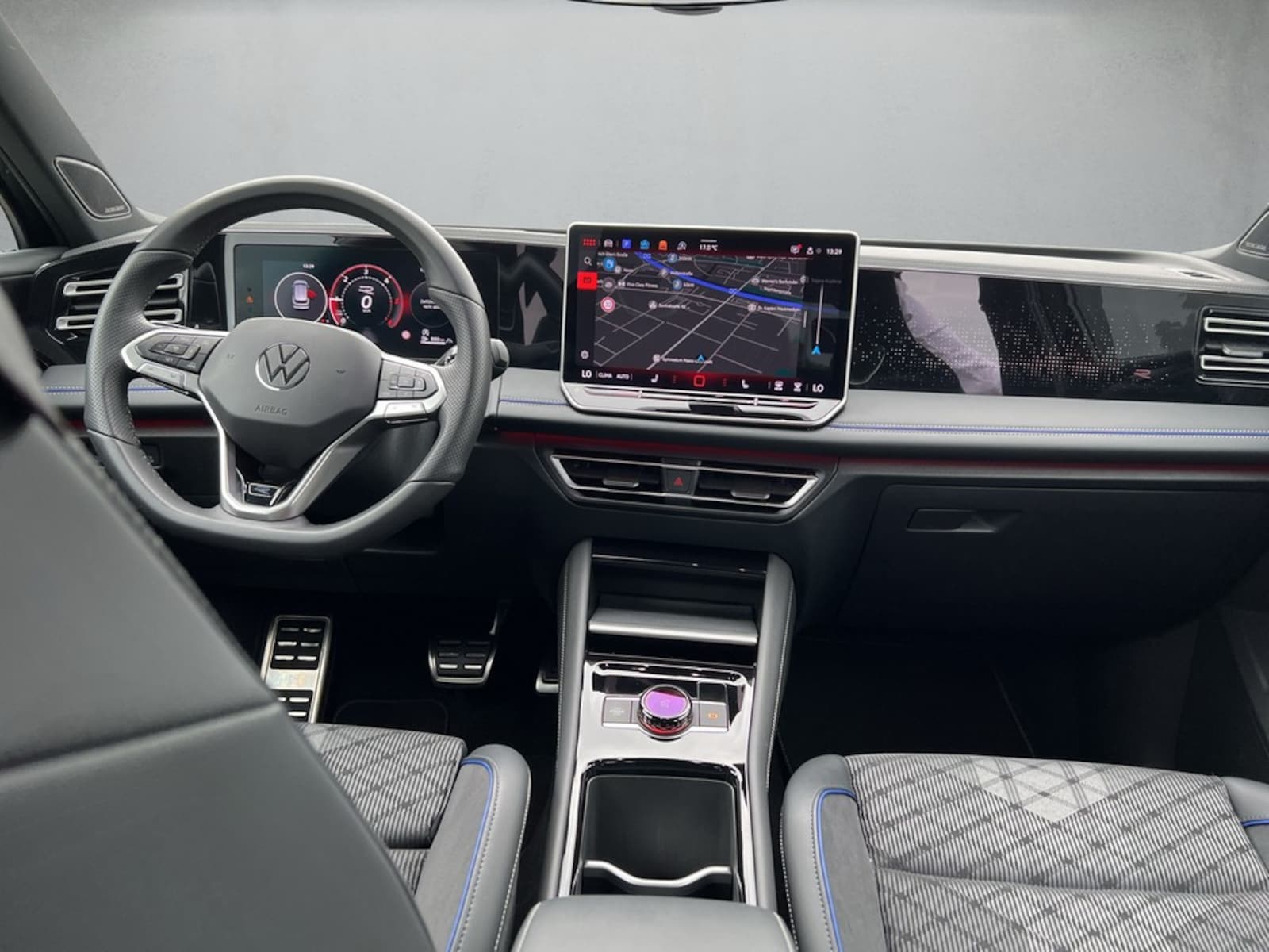 Volkswagen Tiguan – Bild 8