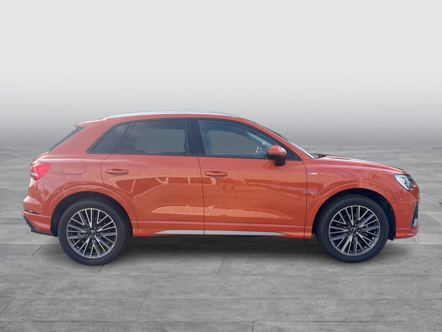 Bild über Audi Q3 TFSI 110 kW S tronic - für weitere Informationen kontaktieren Sie den Audi Partner