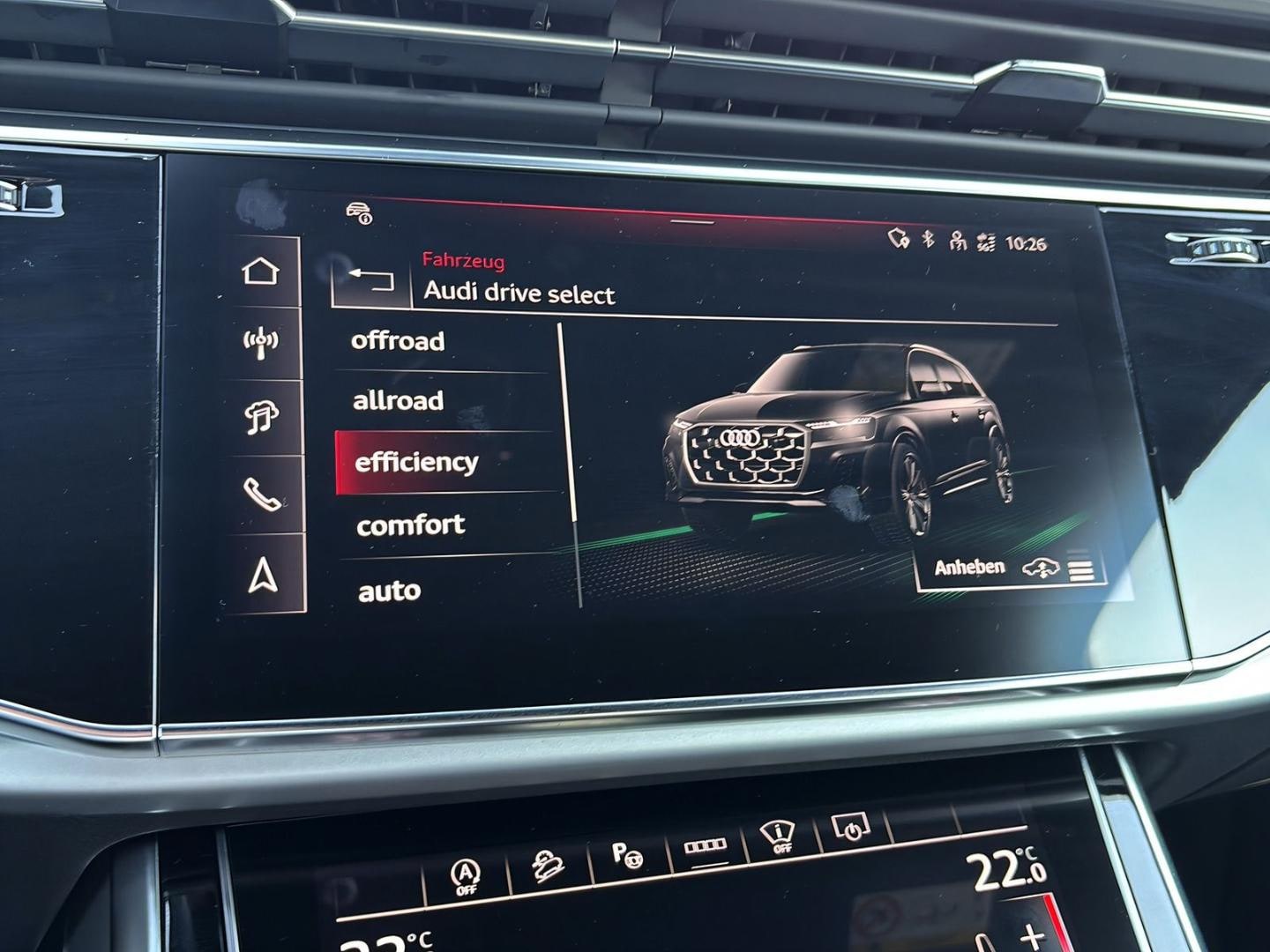 Bild über Audi Q7 SUV TDI quattro 210 kW tiptronic - für weitere Informationen kontaktieren Sie den Audi Partner