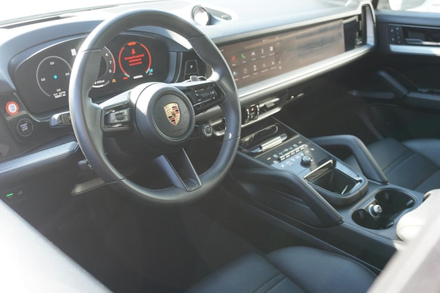 2025 Porsche Cayenne Hybrid