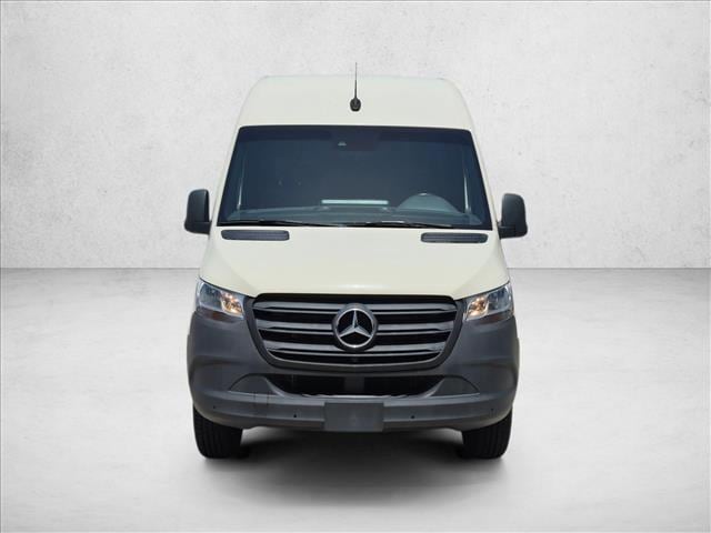 2024 Mercedes-Benz