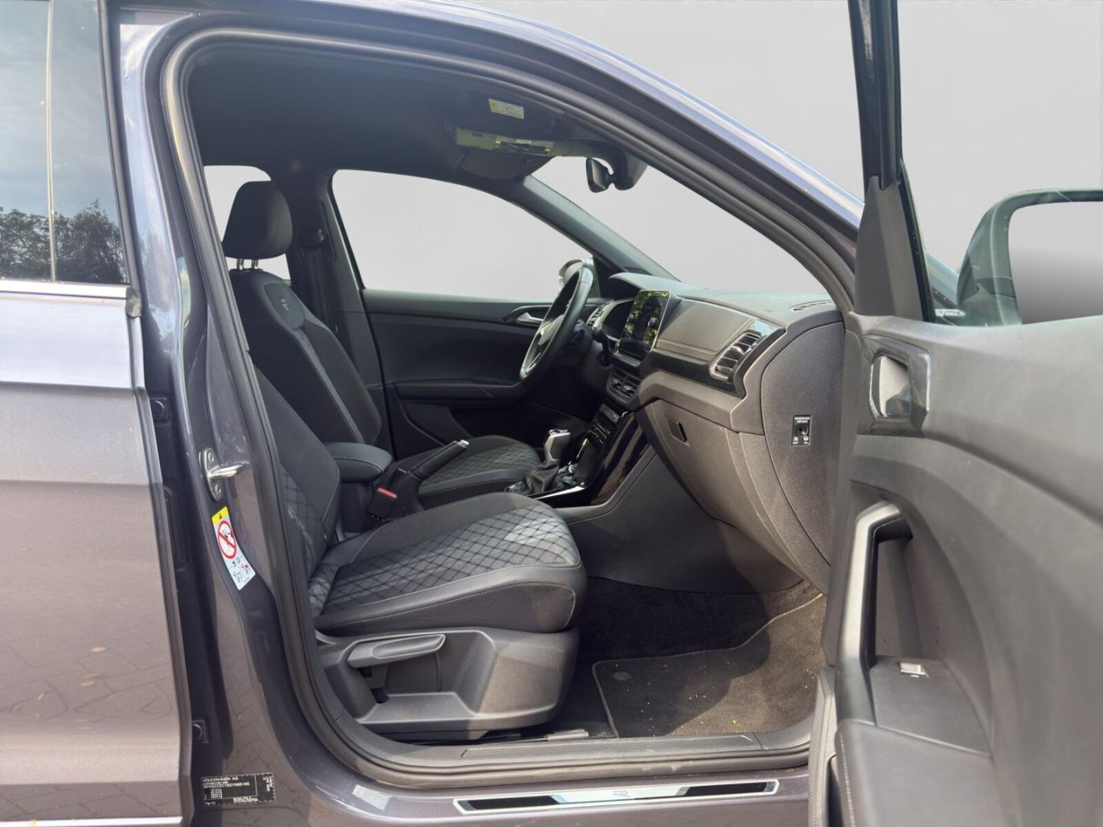 Volkswagen T-Cross – Bild 11