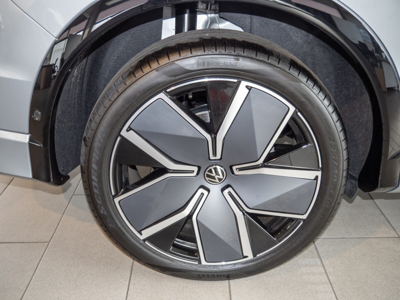 Volkswagen Tiguan – Bild 7